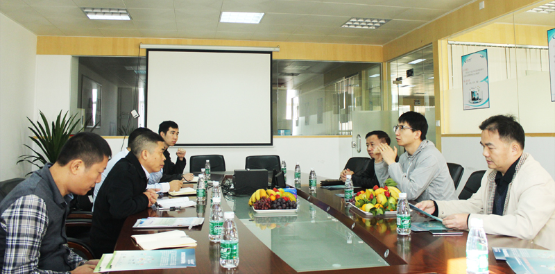 中国动物卫生与流行病学中心李鹏博士莅临我司考察 中国动物卫生与流行病学中心李鹏博士莅临我司考察